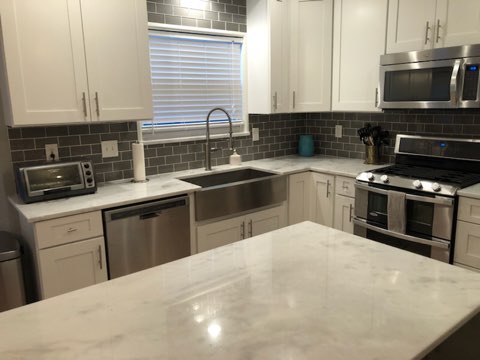 Granite Quartz Countertops Are The Creme De La Creme Of Kitchen